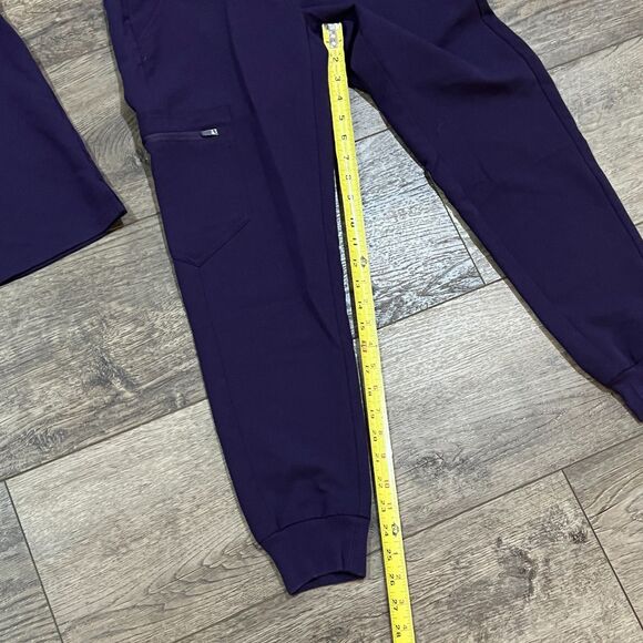 Figs Women's Purple Plum Scrubs Set - XS Catarina Top, XXS Zamora Pants - Picture 12 of 12